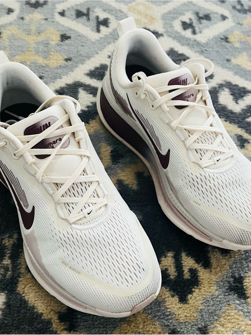 Nike Vomero 18’s